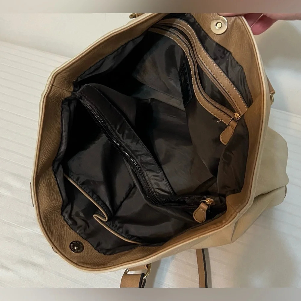 LaTique Ellis Bowtique Shoulder Bag Purse - Picture 10 of 13